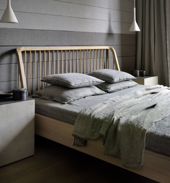 Ethnicraft Spindle Bett