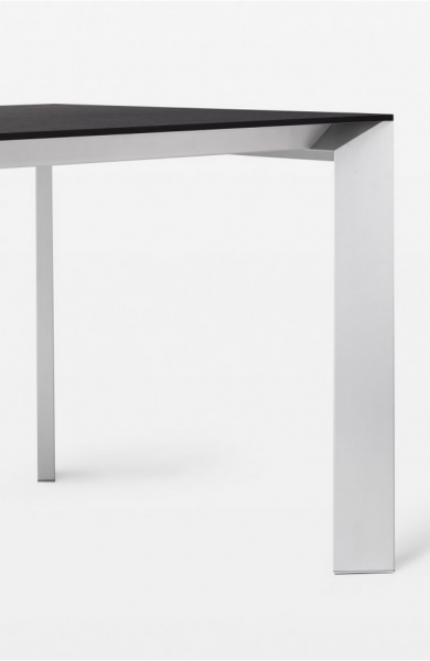 Tisch Nori