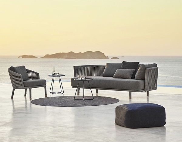 Moments Sofa