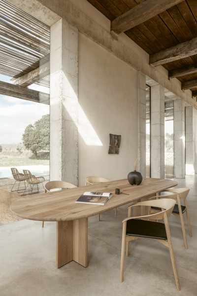 Janua BC17 T-Rox Tisch