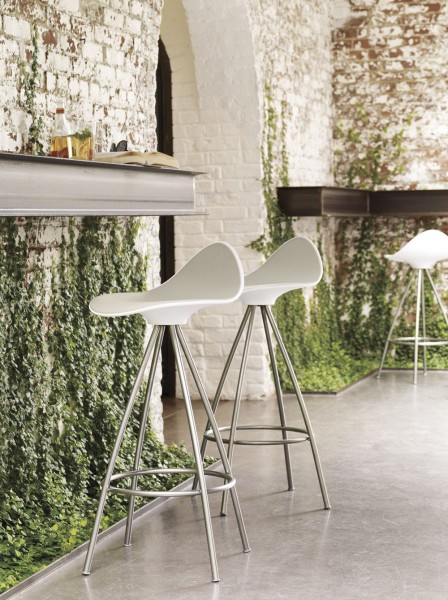 Stua Onda Hocker