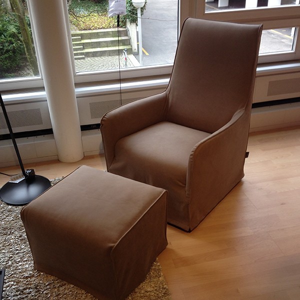 Sessel Romeo mit Hocker