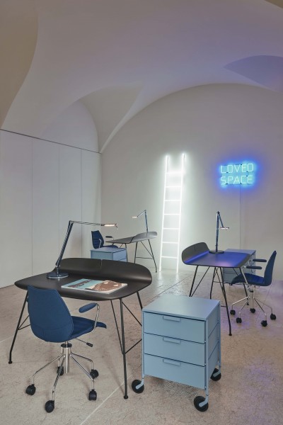 Kartell Earl of Wood Tisch